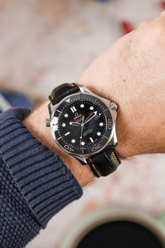 black sport watch strap