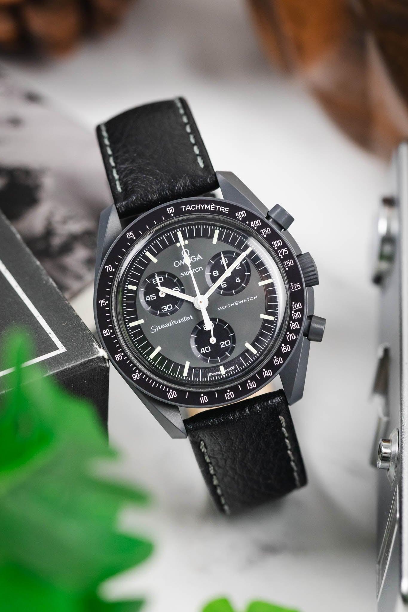 Hirsch FOREST Naturally Tanned Buffalo Watch Strap | BLACK – HS by