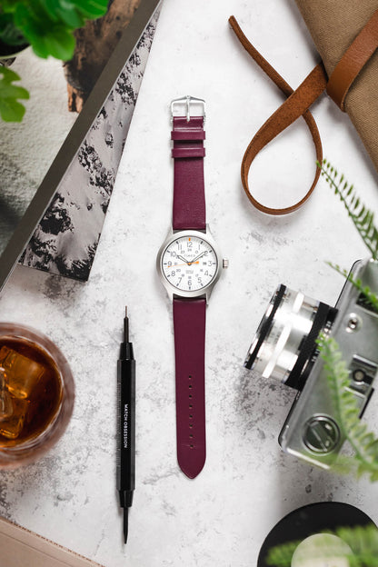 Hirsch TORONTO Quick-Release Fine-Grained Leather Watch Strap in BERRY