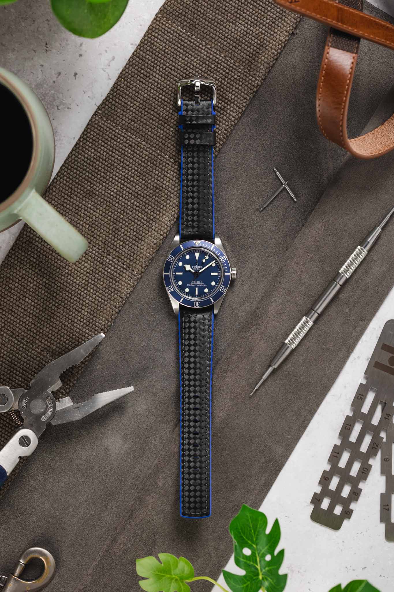 Hirsch AYRTON Carbon Embossed Performance Watch Strap in BLACK / BLUE