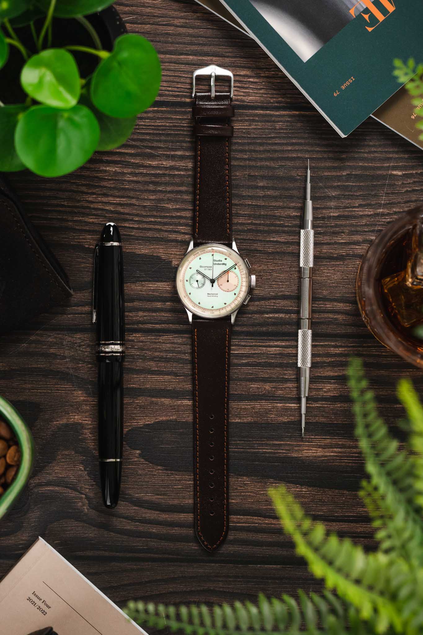 Hirsch Osiris Brown | Order Here | Hirsch Straps 24mm / Long (120mm/80mm) / Gold Buckle Hirsch Osiris Brown | Order Here | Hirsch Straps 24mm / Long (120mm/80mm) / Gold Buckle